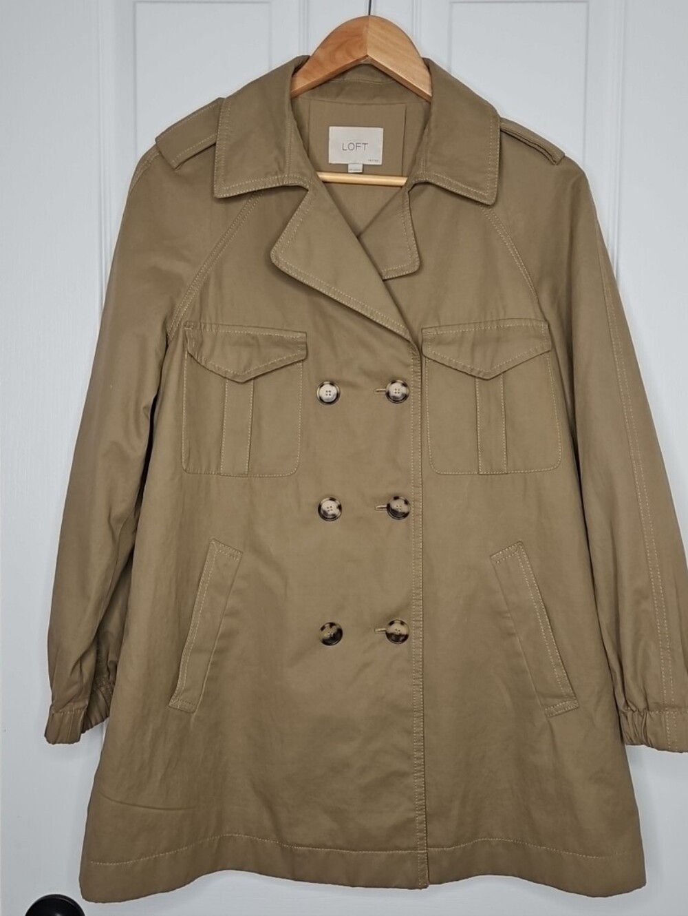 Ann Taylor Loft Double Breasted Short Trench Coat MP Petite 6 Khaki Minimalist